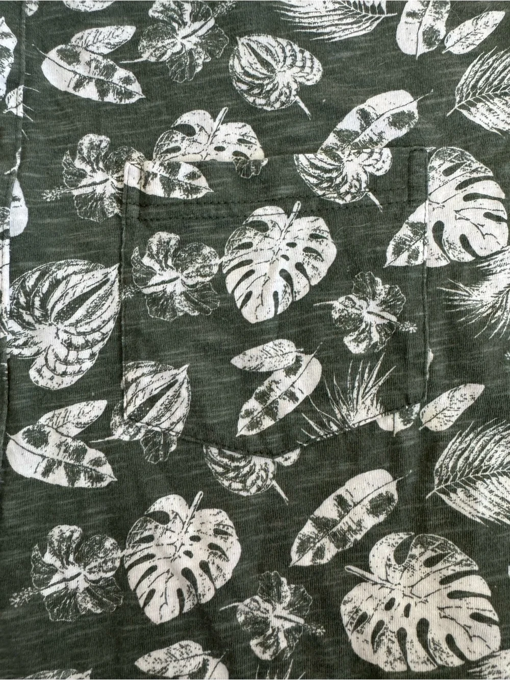 Men's large Green Tropical Print Short-Sleeve Shirt